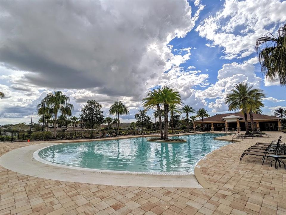 出租: $2,395 (3 贝兹, 2 浴室, 1549 平方英尺)