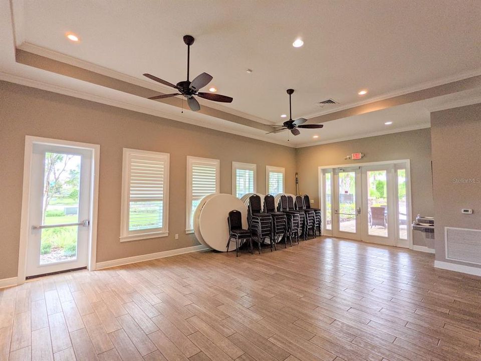 出租: $2,395 (3 贝兹, 2 浴室, 1549 平方英尺)