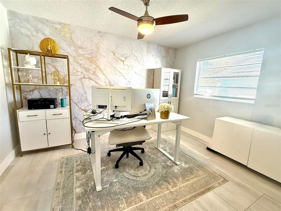 En Venta: $550,000 (5 camas, 3 baños, 2305 Pies cuadrados)