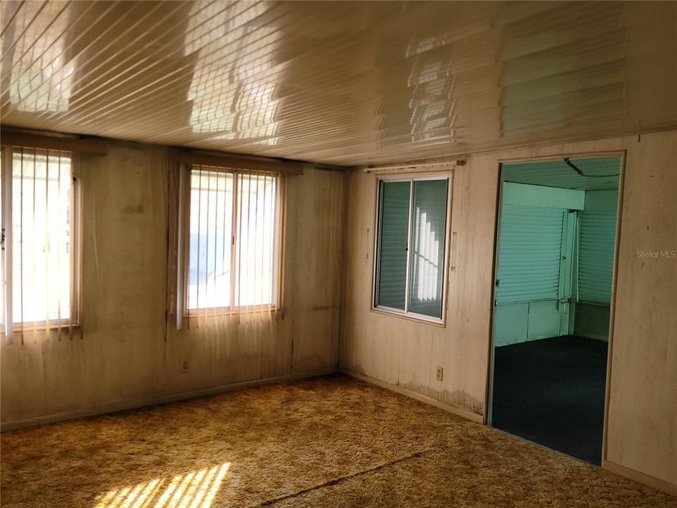 For Sale: $155,000 (3 beds, 1 baths, 1172 Square Feet)