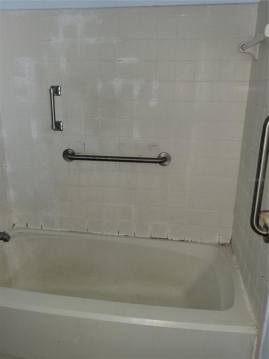 For Sale: $155,000 (3 beds, 1 baths, 1172 Square Feet)