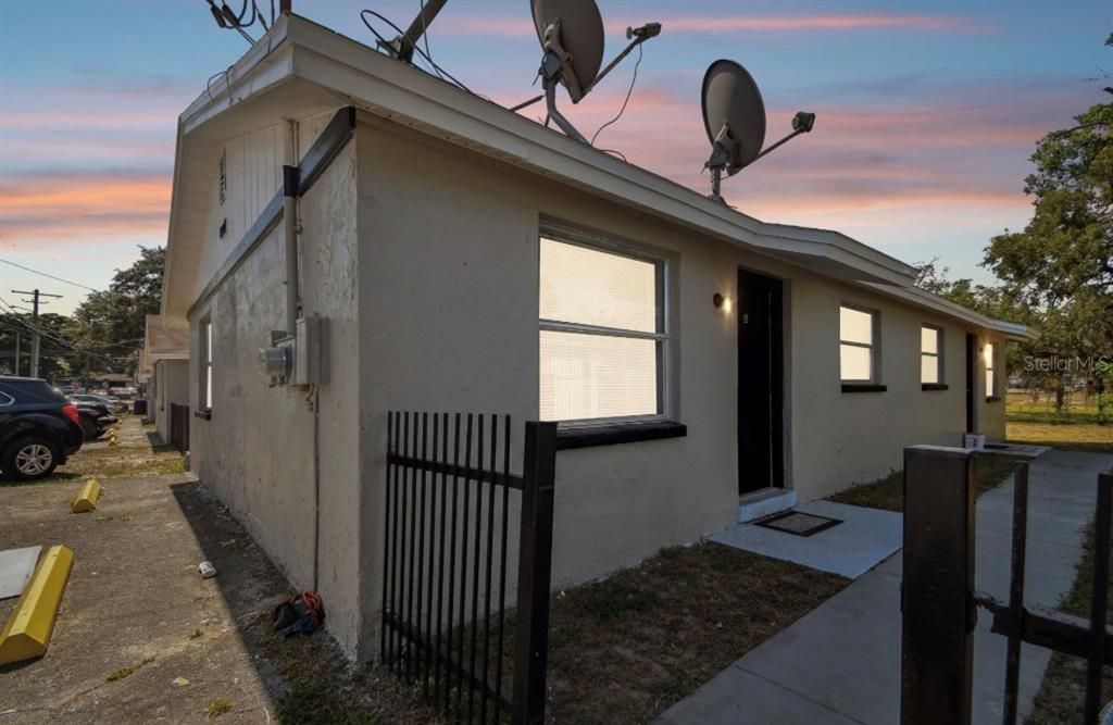 En Venta: $699,900 (8 camas, 0 baños, 2808 Pies cuadrados)