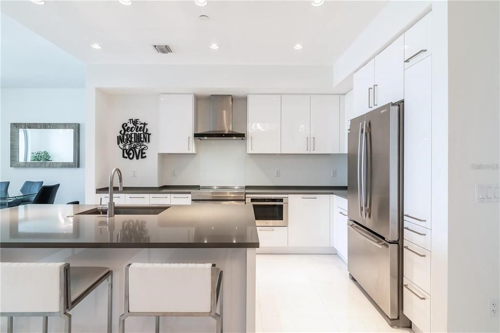 For Rent: $6,500 (2 beds, 2 baths, 1535 Square Feet)