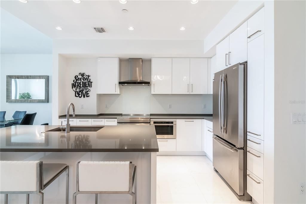 For Rent: $6,500 (2 beds, 2 baths, 1535 Square Feet)