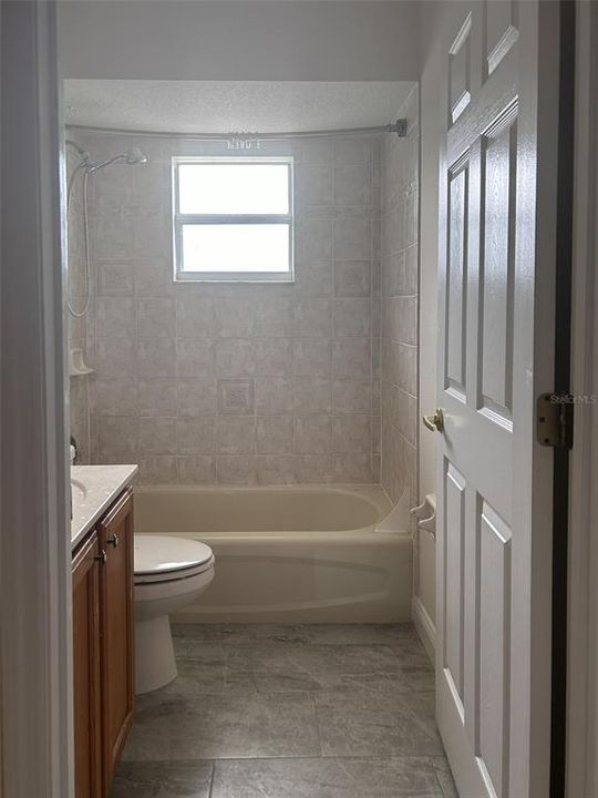 出租: $2,375 (4 贝兹, 2 浴室, 1852 平方英尺)