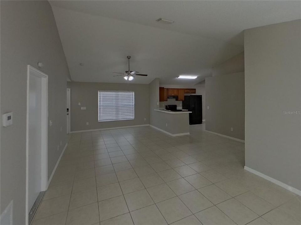 For Rent: $1,839 (3 beds, 2 baths, 1298 Square Feet)