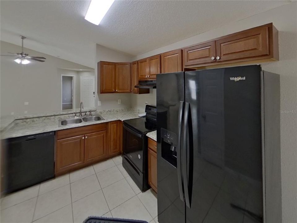 For Rent: $1,839 (3 beds, 2 baths, 1298 Square Feet)