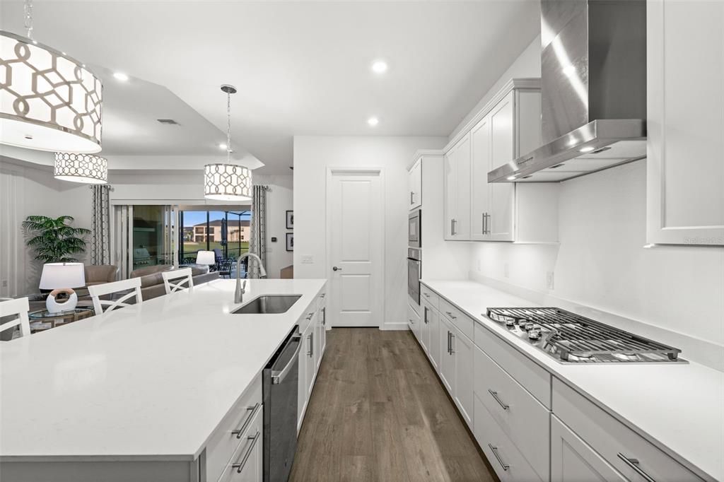 For Sale: $650,000 (3 beds, 3 baths, 2224 Square Feet)