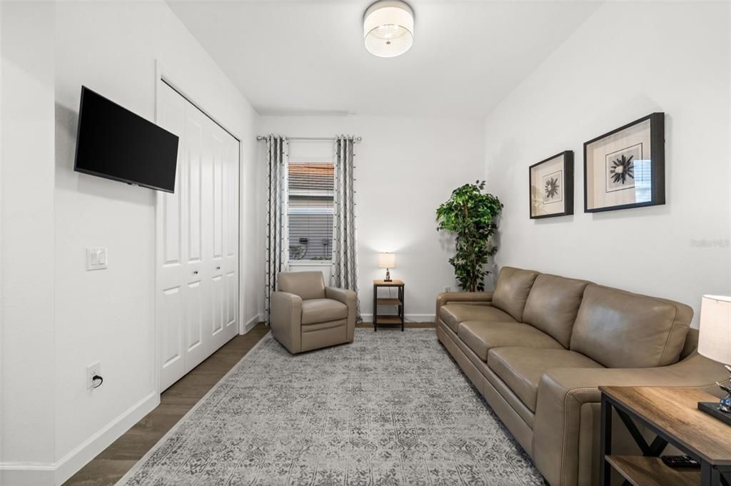 For Sale: $650,000 (3 beds, 3 baths, 2224 Square Feet)