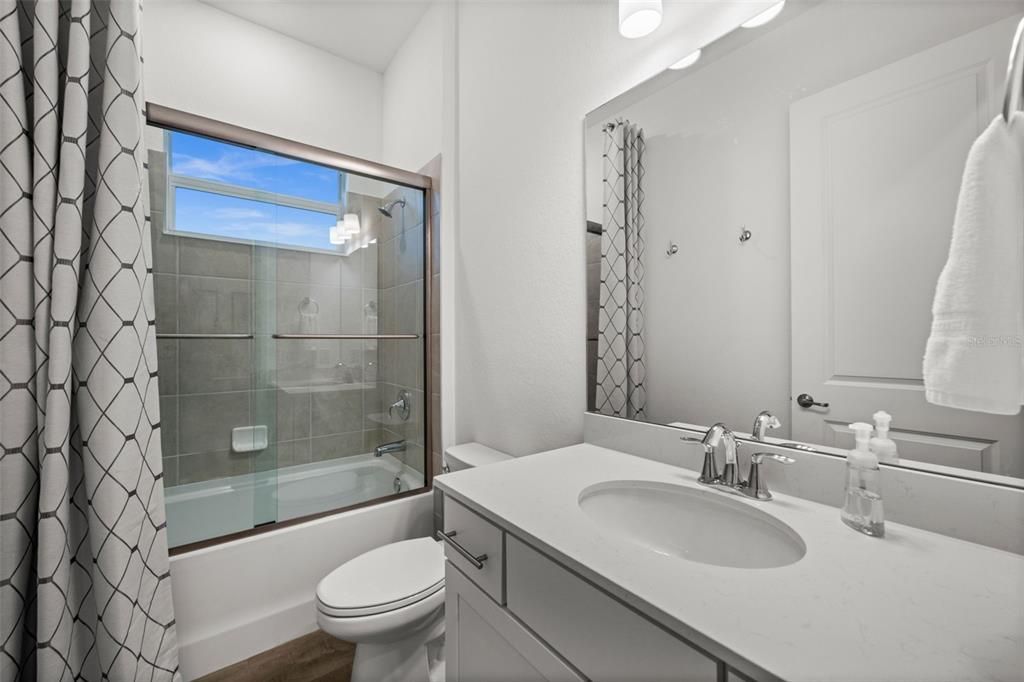 For Sale: $650,000 (3 beds, 3 baths, 2224 Square Feet)