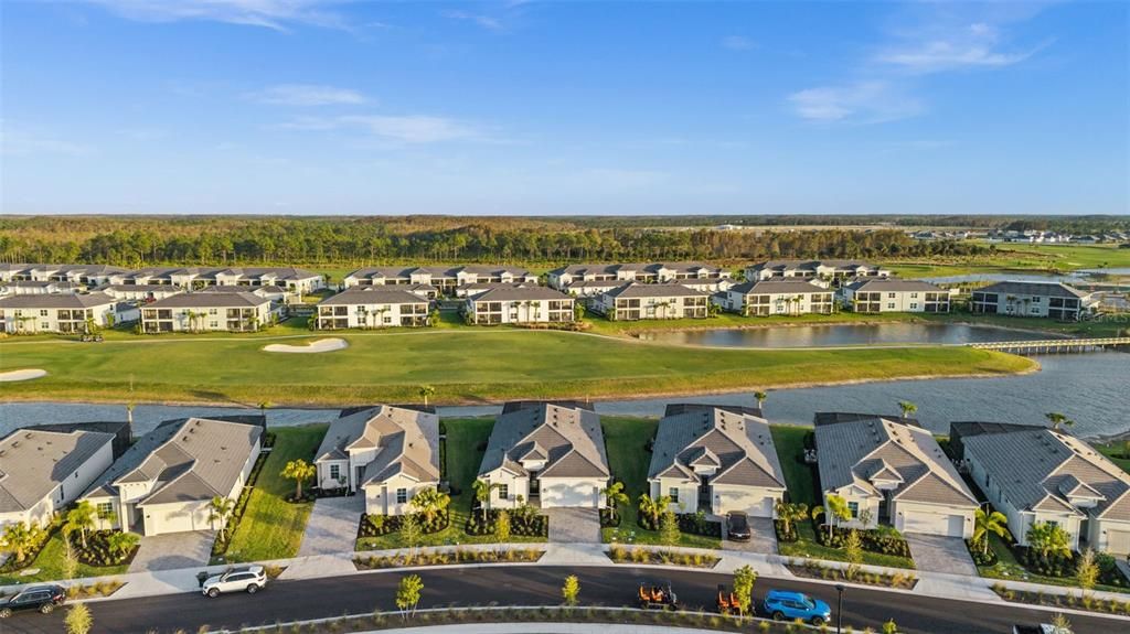 For Sale: $650,000 (3 beds, 3 baths, 2224 Square Feet)