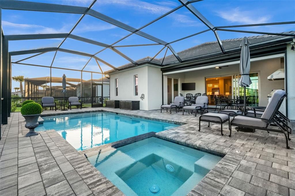 For Sale: $650,000 (3 beds, 3 baths, 2224 Square Feet)