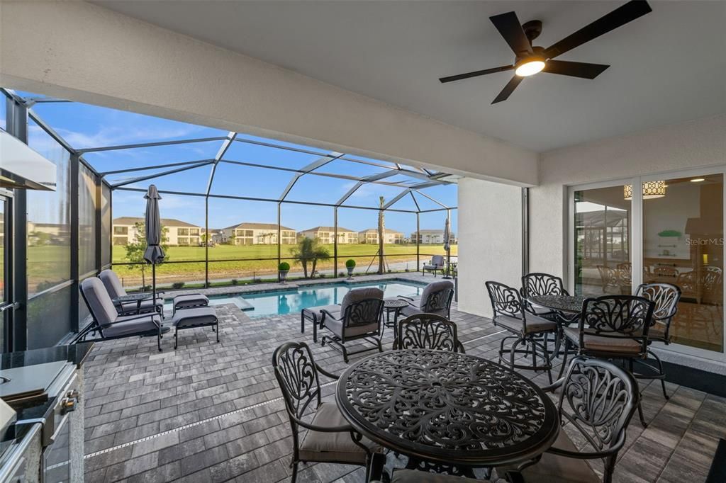 For Sale: $650,000 (3 beds, 3 baths, 2224 Square Feet)