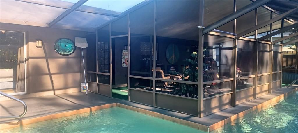 For Sale: $320,000 (2 beds, 2 baths, 1244 Square Feet)