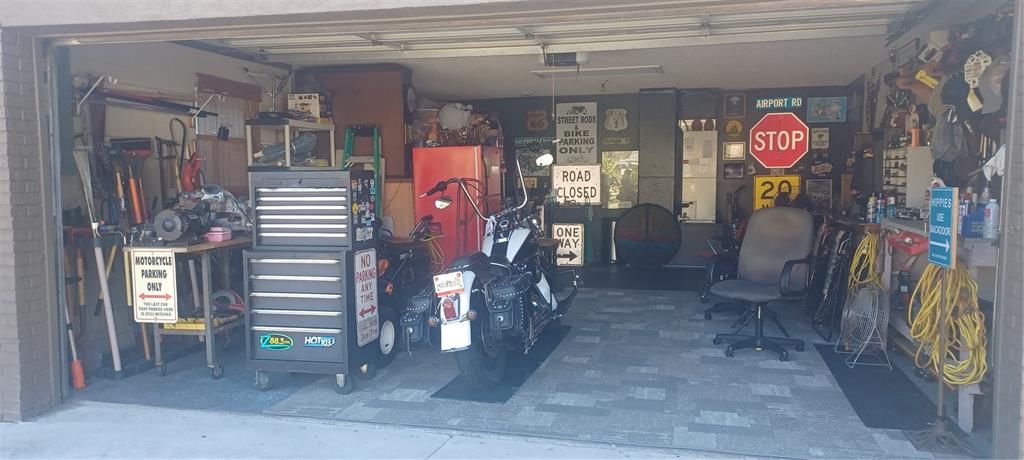 For Sale: $320,000 (2 beds, 2 baths, 1244 Square Feet)