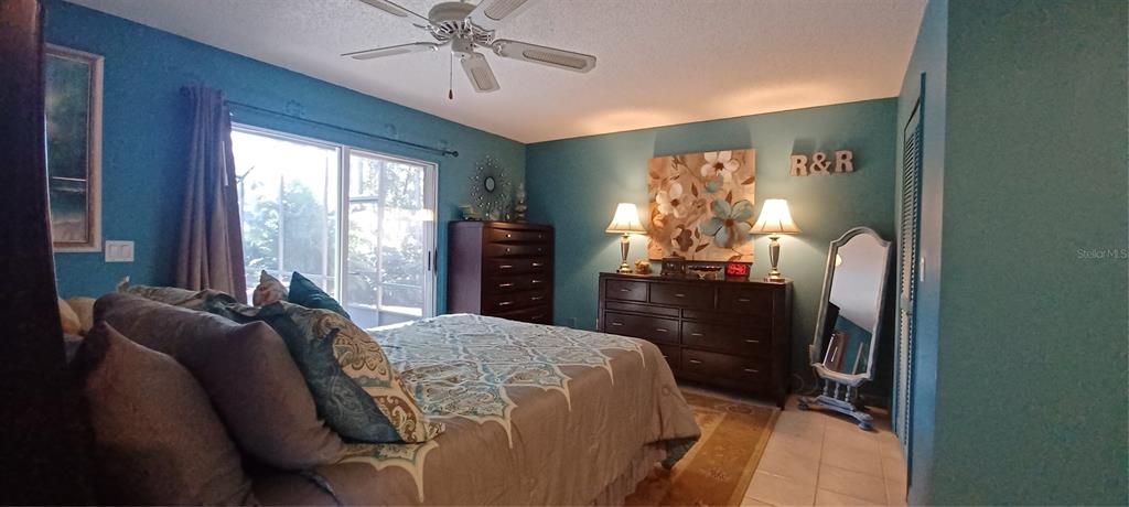 For Sale: $320,000 (2 beds, 2 baths, 1244 Square Feet)