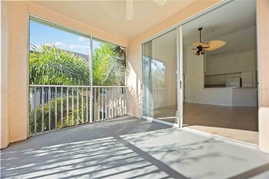 待售: $199,900 (2 贝兹, 2 浴室, 1089 平方英尺)