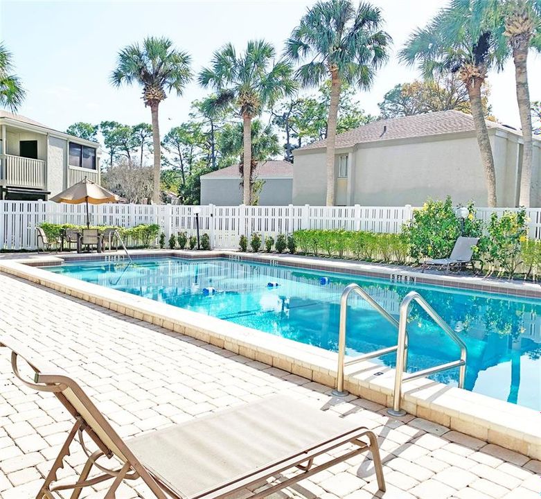 For Rent: $1,350 (2 beds, 1 baths, 768 Square Feet)