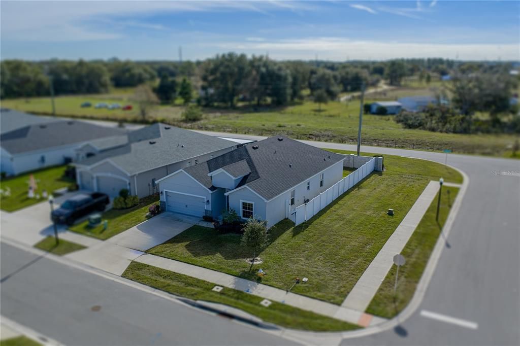 For Sale: $375,000 (4 beds, 2 baths, 2041 Square Feet)