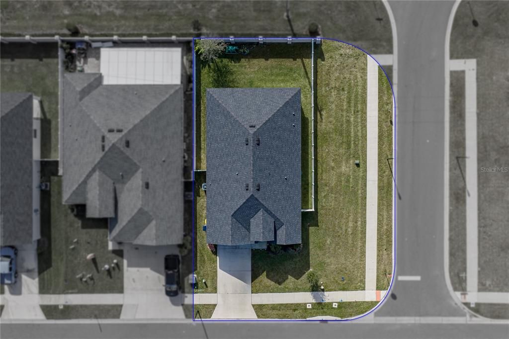 For Sale: $375,000 (4 beds, 2 baths, 2041 Square Feet)