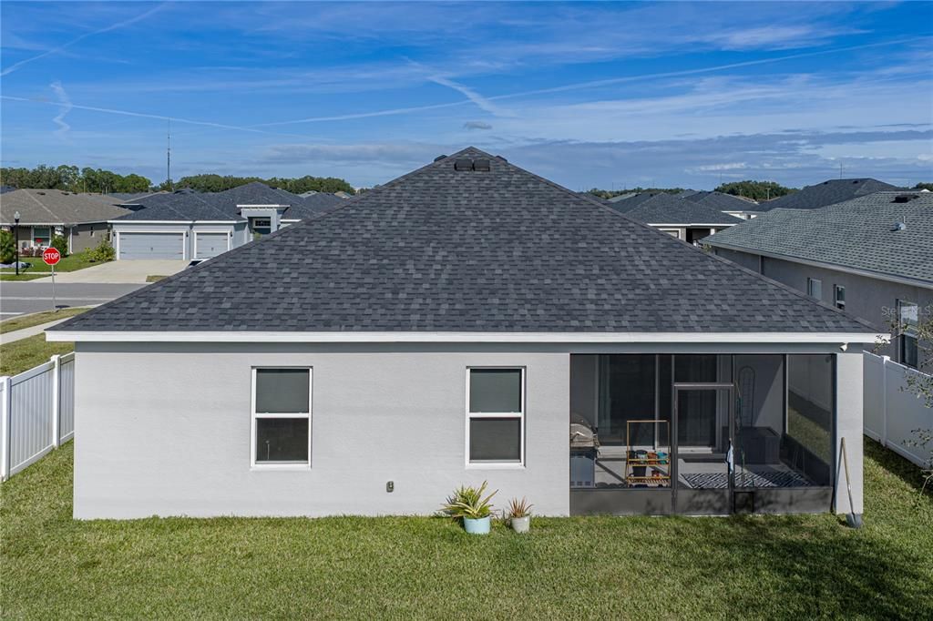 For Sale: $375,000 (4 beds, 2 baths, 2041 Square Feet)