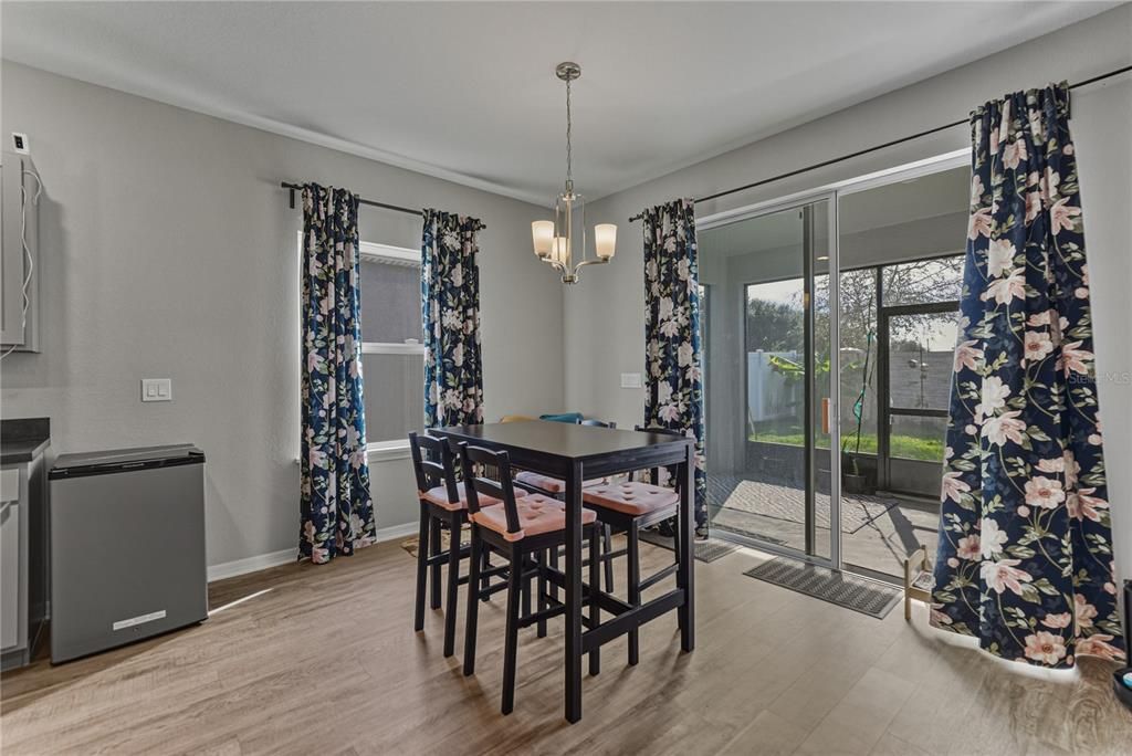 For Sale: $375,000 (4 beds, 2 baths, 2041 Square Feet)