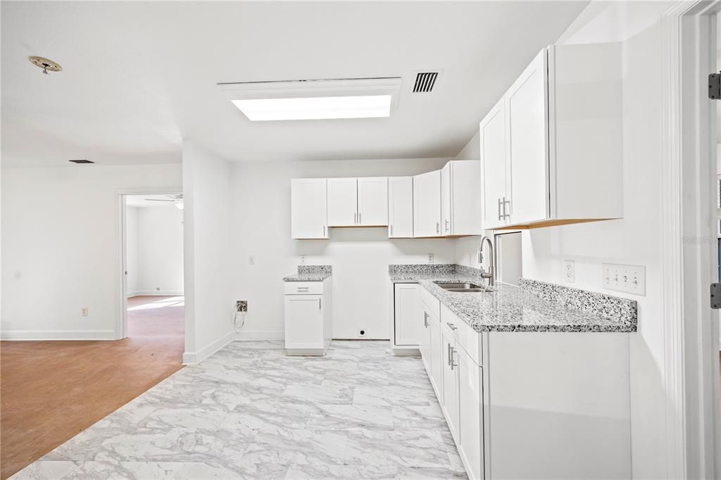 En Venta: $260,000 (2 camas, 2 baños, 1440 Pies cuadrados)