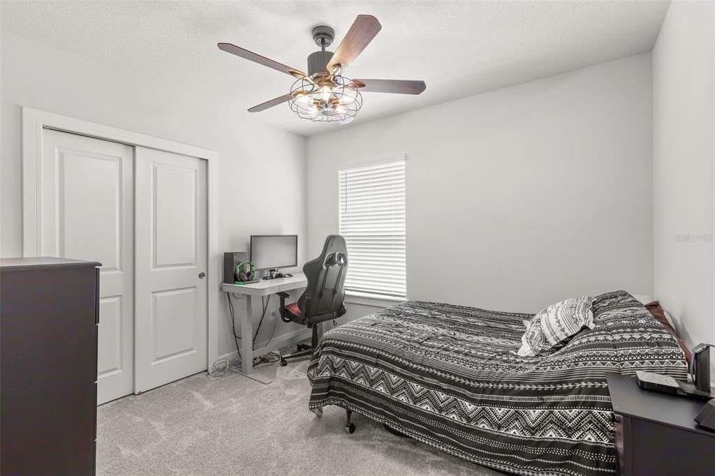 For Rent: $2,475 (4 beds, 2 baths, 1844 Square Feet)