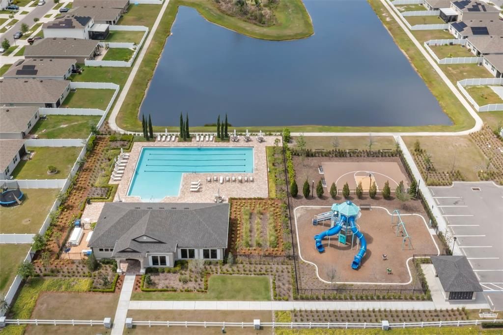 For Rent: $2,475 (4 beds, 2 baths, 1844 Square Feet)