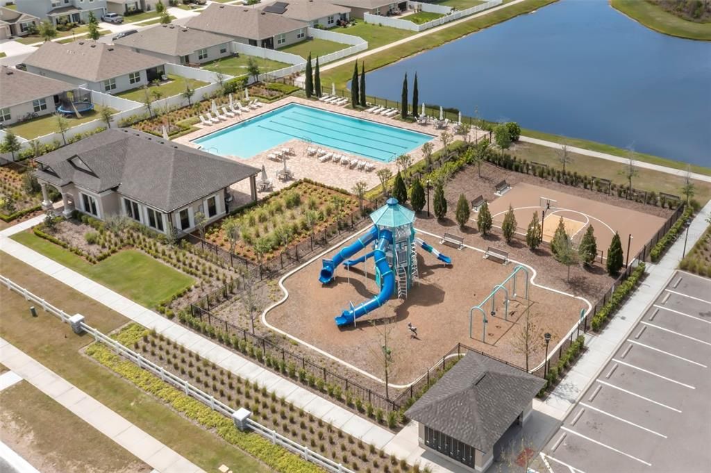 For Rent: $2,475 (4 beds, 2 baths, 1844 Square Feet)