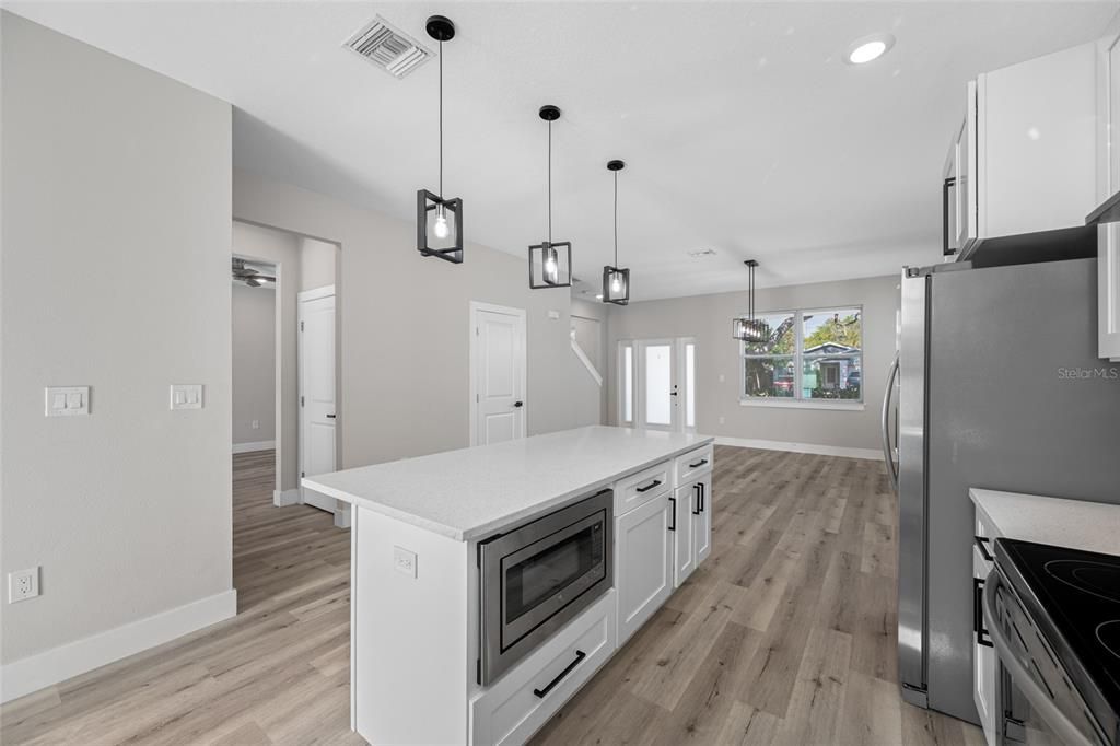 For Rent: $4,500 (3 beds, 2 baths, 2048 Square Feet)