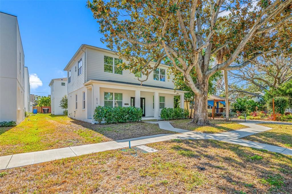 For Rent: $4,500 (3 beds, 2 baths, 2048 Square Feet)