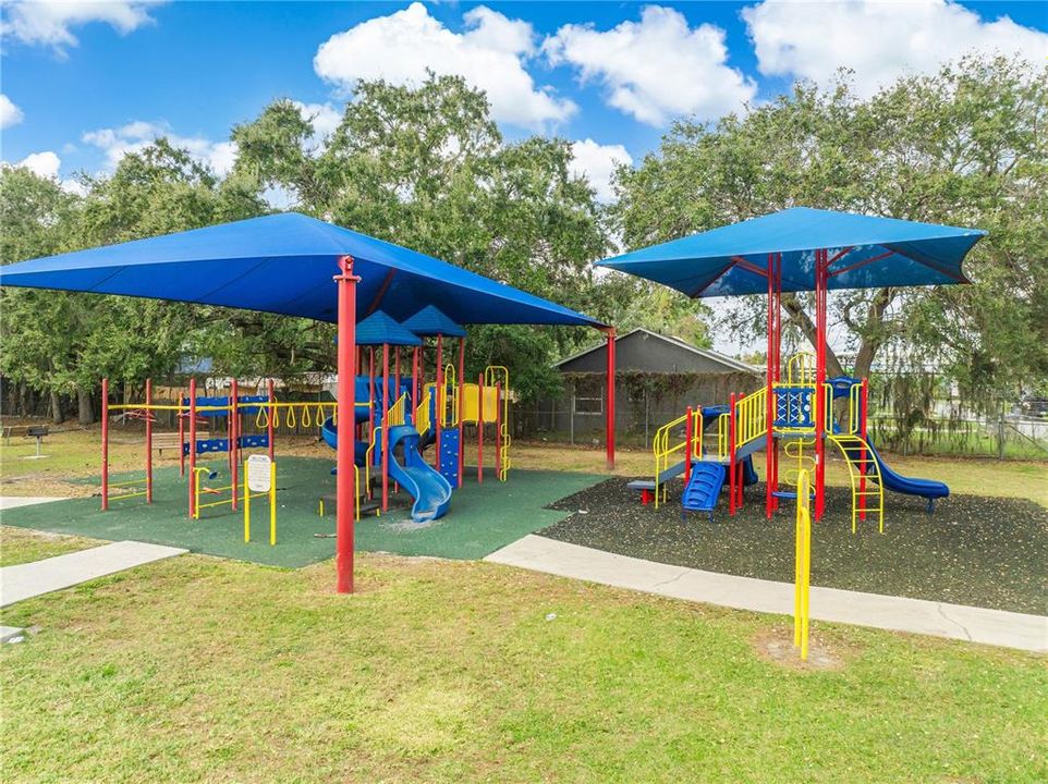 For Sale: $274,500 (3 beds, 1 baths, 920 Square Feet)