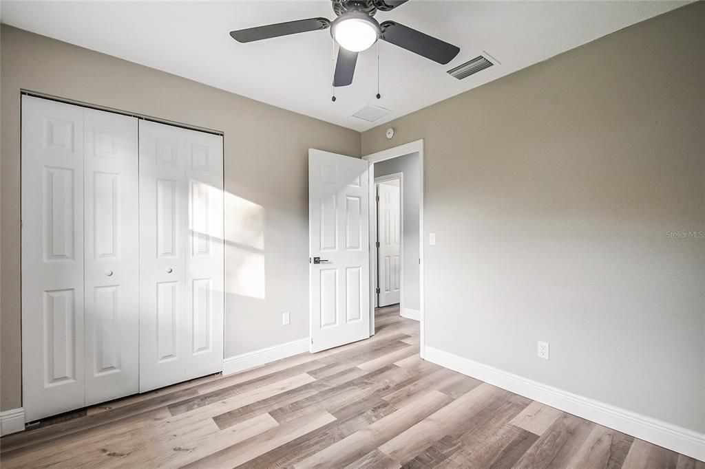 For Sale: $274,500 (3 beds, 1 baths, 920 Square Feet)