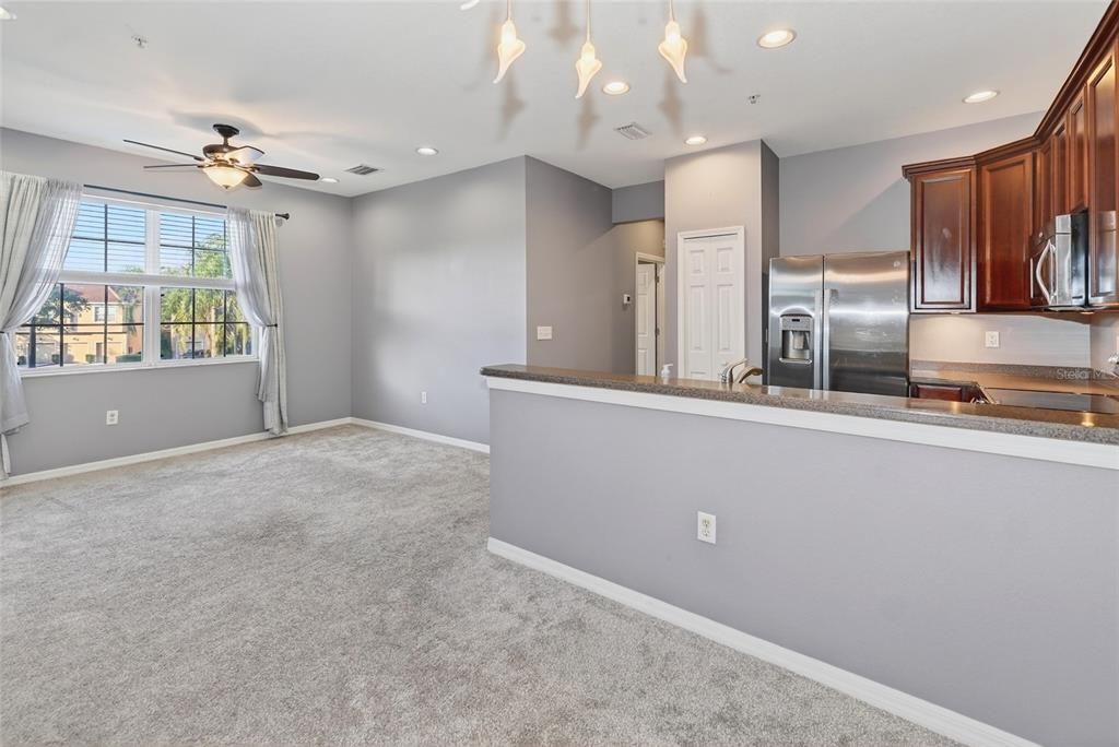 For Rent: $1,750 (2 beds, 2 baths, 1036 Square Feet)