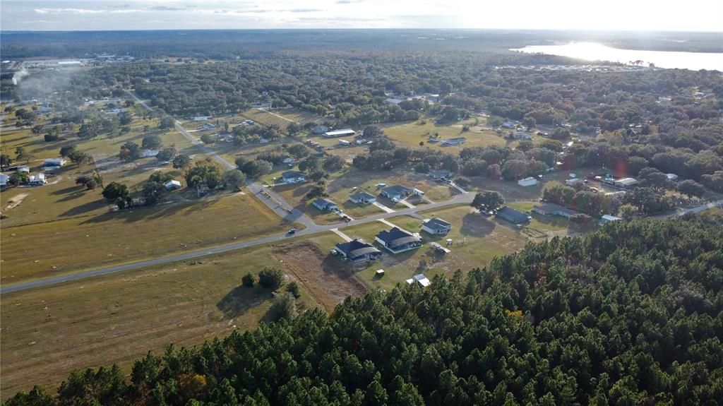 En Venta: $407,500 (4 camas, 2 baños, 1556 Pies cuadrados)