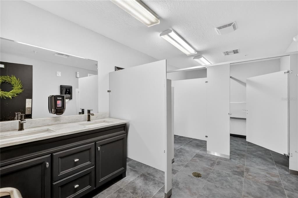 For Sale: $1,825,000 (0 beds, 0 baths, 8678 Square Feet)