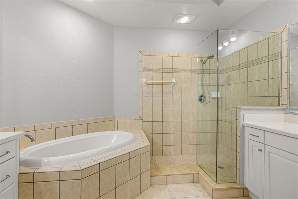 En Renta: $1,950 (2 camas, 2 baños, 1698 Pies cuadrados)