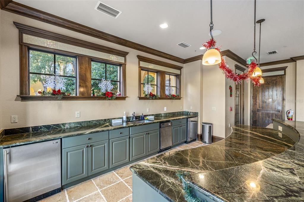 En Renta: $1,950 (2 camas, 2 baños, 1698 Pies cuadrados)