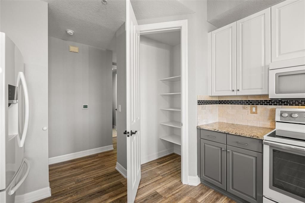 En Renta: $1,950 (2 camas, 2 baños, 1698 Pies cuadrados)