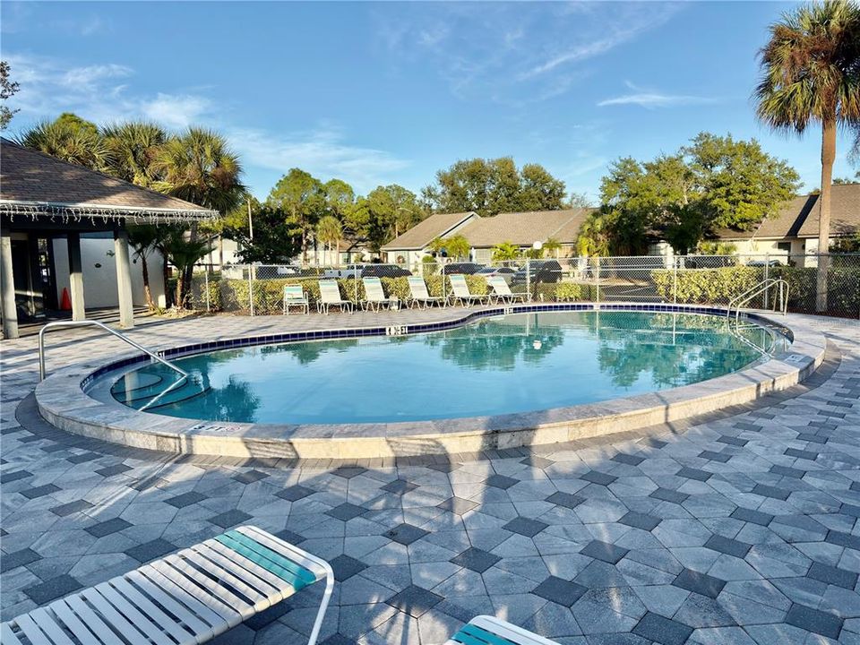 待售: $275,500 (2 贝兹, 2 浴室, 1132 平方英尺)