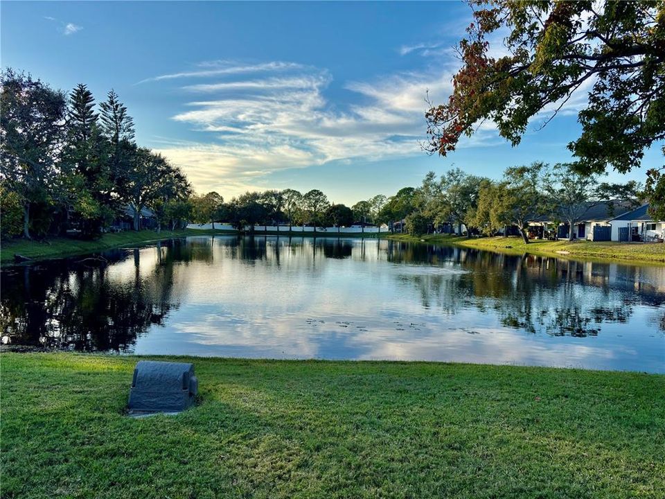 待售: $275,500 (2 贝兹, 2 浴室, 1132 平方英尺)