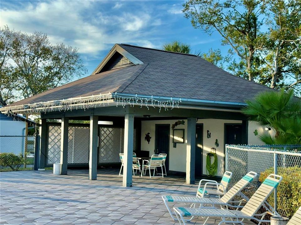 待售: $275,500 (2 贝兹, 2 浴室, 1132 平方英尺)