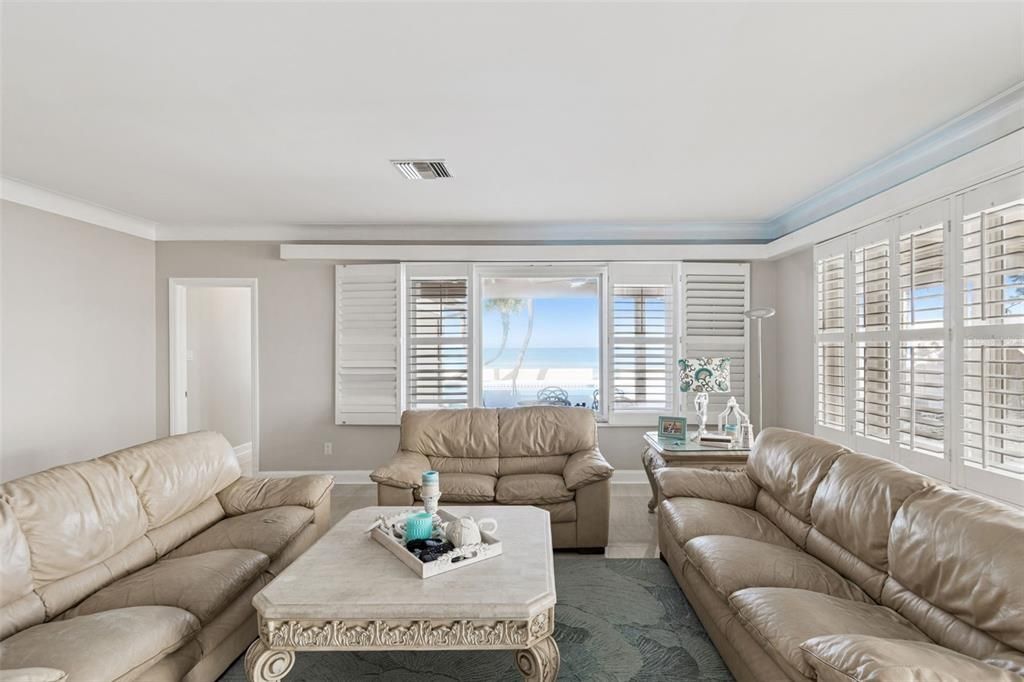 待售: $9,000,000 (6 贝兹, 5 浴室, 6958 平方英尺)