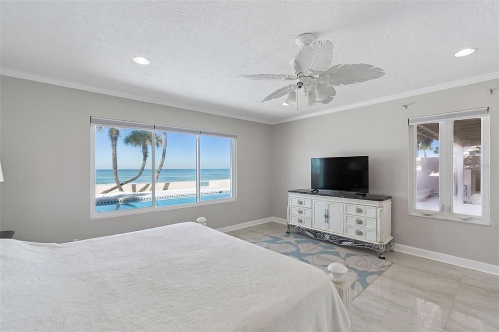 待售: $9,000,000 (6 贝兹, 5 浴室, 6958 平方英尺)