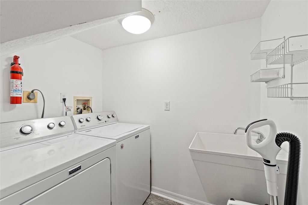 待售: $344,900 (2 贝兹, 2 浴室, 1400 平方英尺)