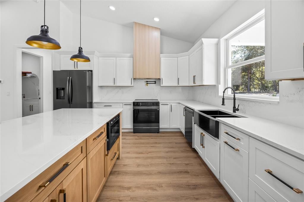 En Venta: $489,900 (4 camas, 2 baños, 2073 Pies cuadrados)