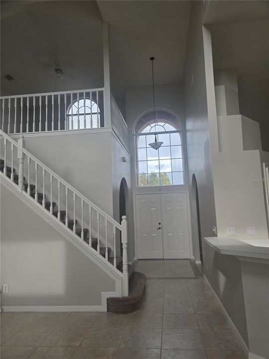 For Rent: $2,400 (4 beds, 2 baths, 2815 Square Feet)