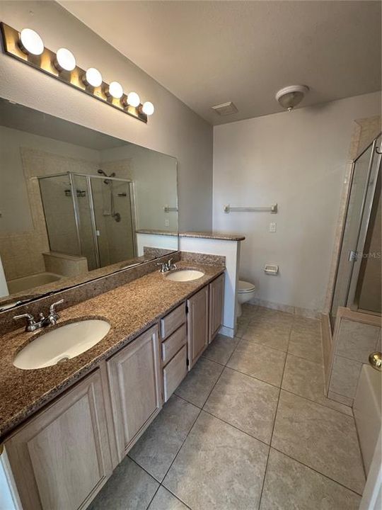 For Rent: $2,400 (4 beds, 2 baths, 2815 Square Feet)