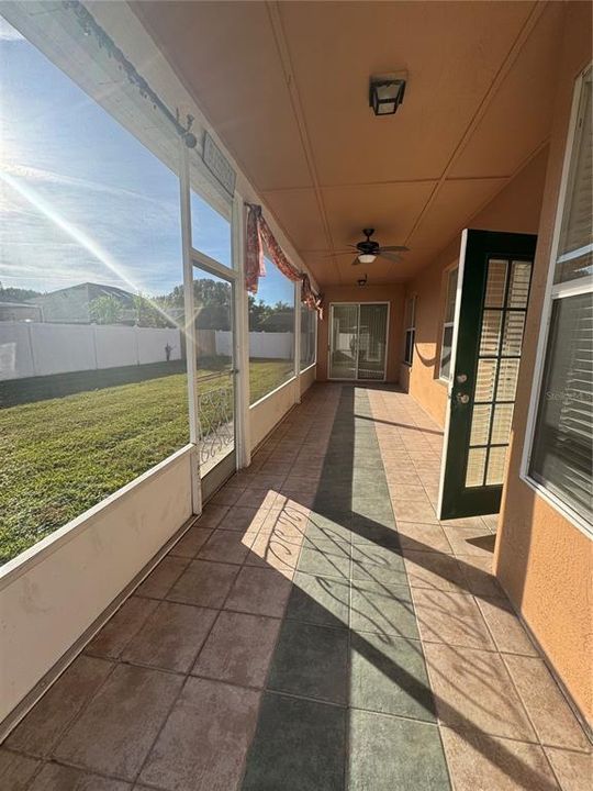 For Rent: $2,400 (4 beds, 2 baths, 2815 Square Feet)